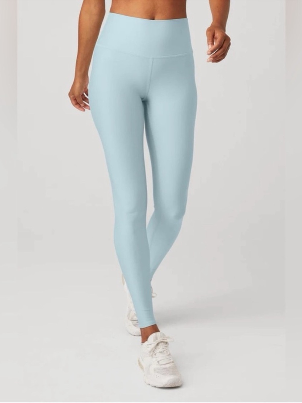 ALO Yoga 7/8 High-Waist Airlift Legging in Chalk Blue - M